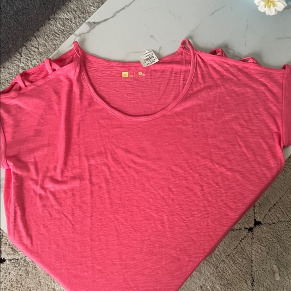 Xersion Bright Pink Short Sleeve Tee - Picture 1 of 4